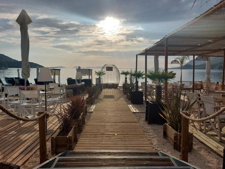 Travel image 3